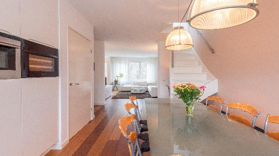 Luxury 2-Bedroom Apartment with Roof Terrace – De Pijp, Amsterdam