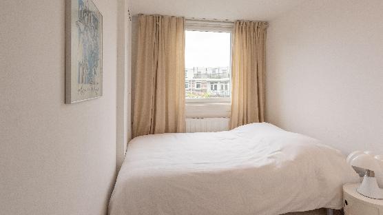 Luxury 2-Bedroom Apartment with Roof Terrace – De Pijp, Amsterdam